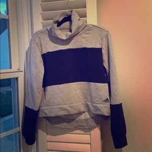 Adidas Sweatshirt